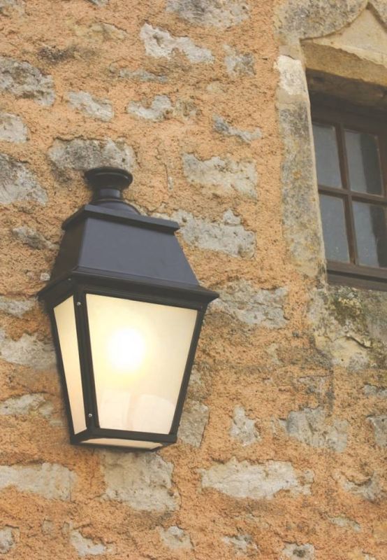 Grosse Flache Wandleuchte Fur Aussen Avenue 4 Terra Lumi