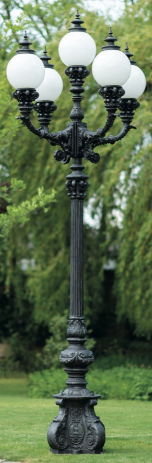 5 Globe Lamp Post Al 6666 Terra Lumi, Five Globe Lamp Post