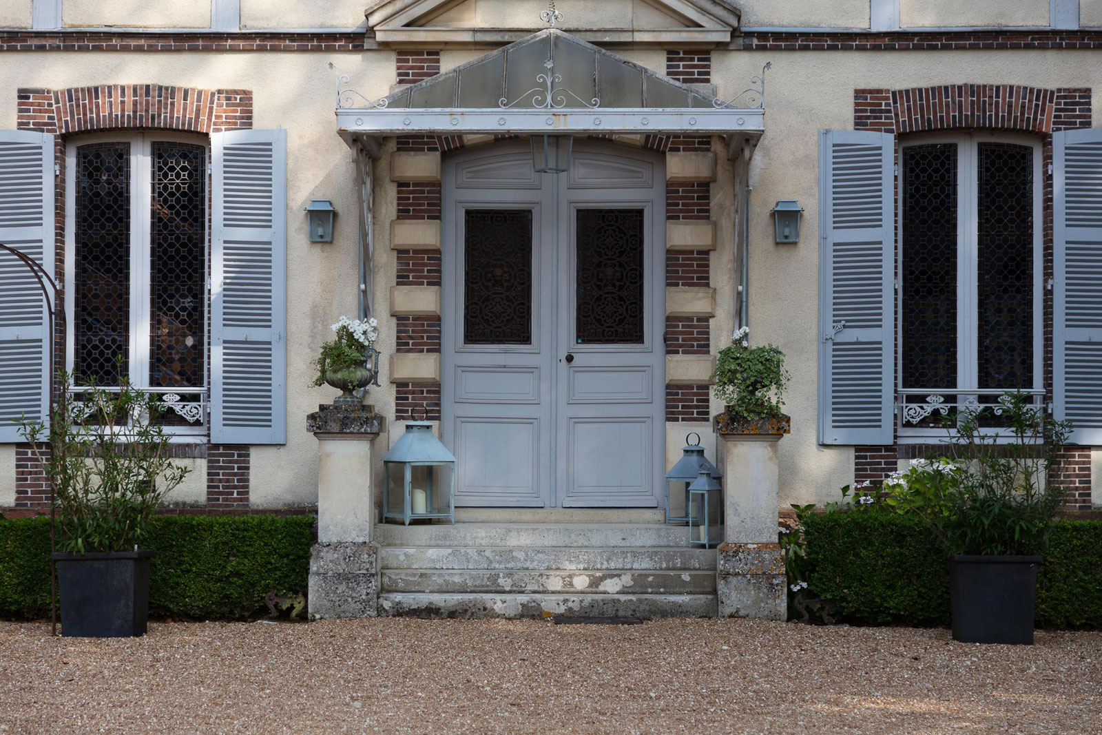 Klassische und moderne Außenleuchten