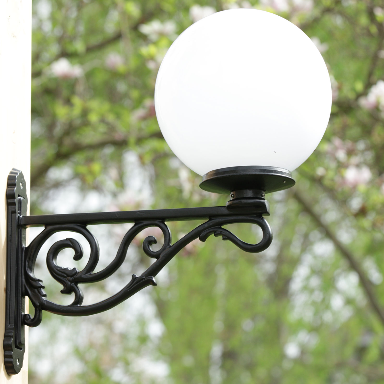 Silesian Outdoor Globe Wall light Thorn