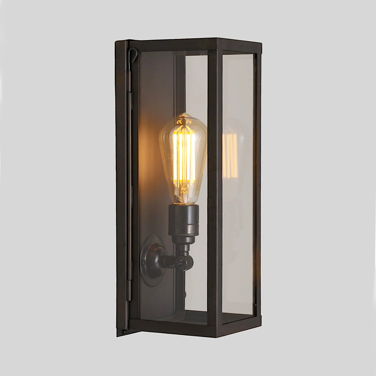 Schmale Kasten-Wandleuchte aus Messing Box 7650 mit klarem oder mattem Glas – Terra Lumi