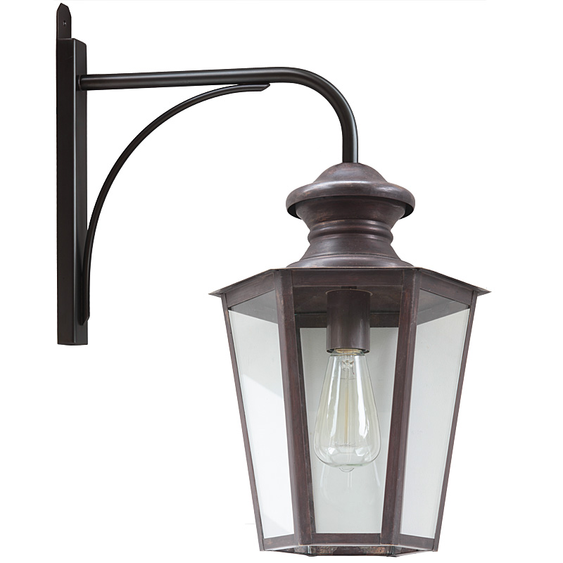 Wandleuchte Vaucresson mit Arm aus Messing Wandleuchte Vaucresson mit Arm aus Messing