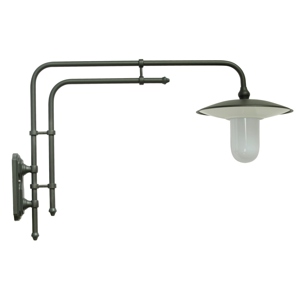 Große Wandlampe für außen mit tiefem Auslegerarm Große Wandlampe für außen mit tiefem Auslegerarm