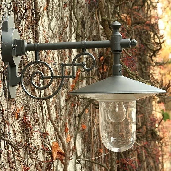 Bild 6: Historische Hofleuchte mit Zylinderglas in Anthrazit mit klarem Glas (altes Modell) Historische Hofleuchte: Schirmleuchte mit Zylinderglas: Historische Hofleuchte mit Zylinderglas in Anthrazit mit klarem Glas (altes Modell)
