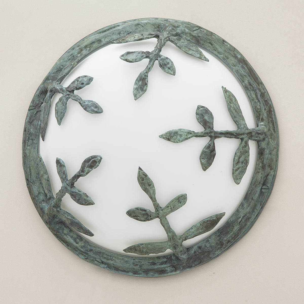 Bild 5: Oberfläche Grünspan-Patina Runde Außenleuchte mit Blattdekor aus Bronzeguss Vega: Oberfläche Grünspan-Patina