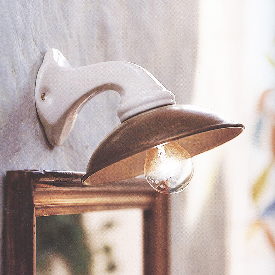 Kleine Landhaus-Wandleuchte aus Keramik I Girasoli Kleine Landhaus-Wandleuchte aus Keramik I Girasoli