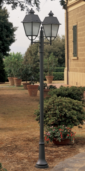 Tuscan Park Lamp with Two Lanterns