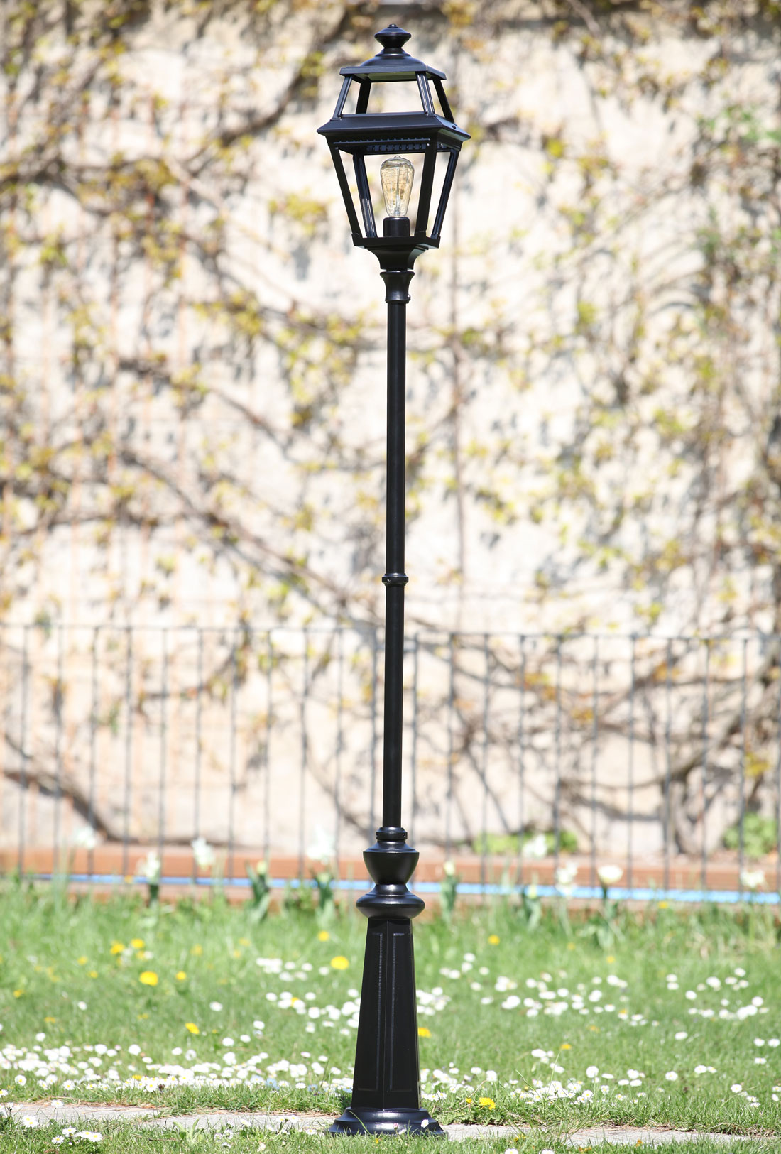 Classic French Post Light Place des Vosges 2 Classic French Post Light Place des Vosges 2