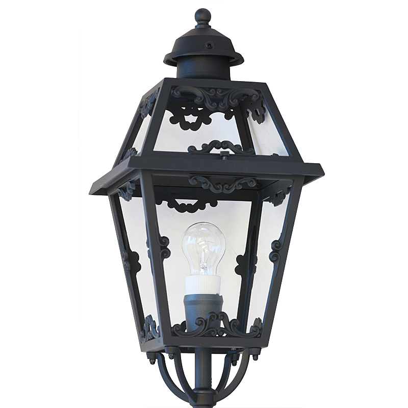 Fig. 4: Laternekopf mit Jugendstil-Dekor Tuscan Lamp Post with hanging lantern: Laternekopf mit Jugendstil-Dekor