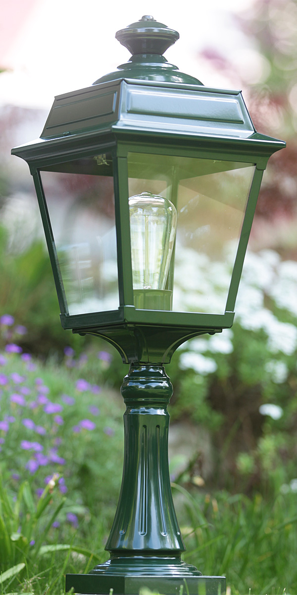 Gartenlaterne mit historischem Mast Place des Vosges 1 T Gartenlaterne mit historischem Mast Place des Vosges 1 T