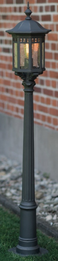 Iron Lamp Post AL 6884