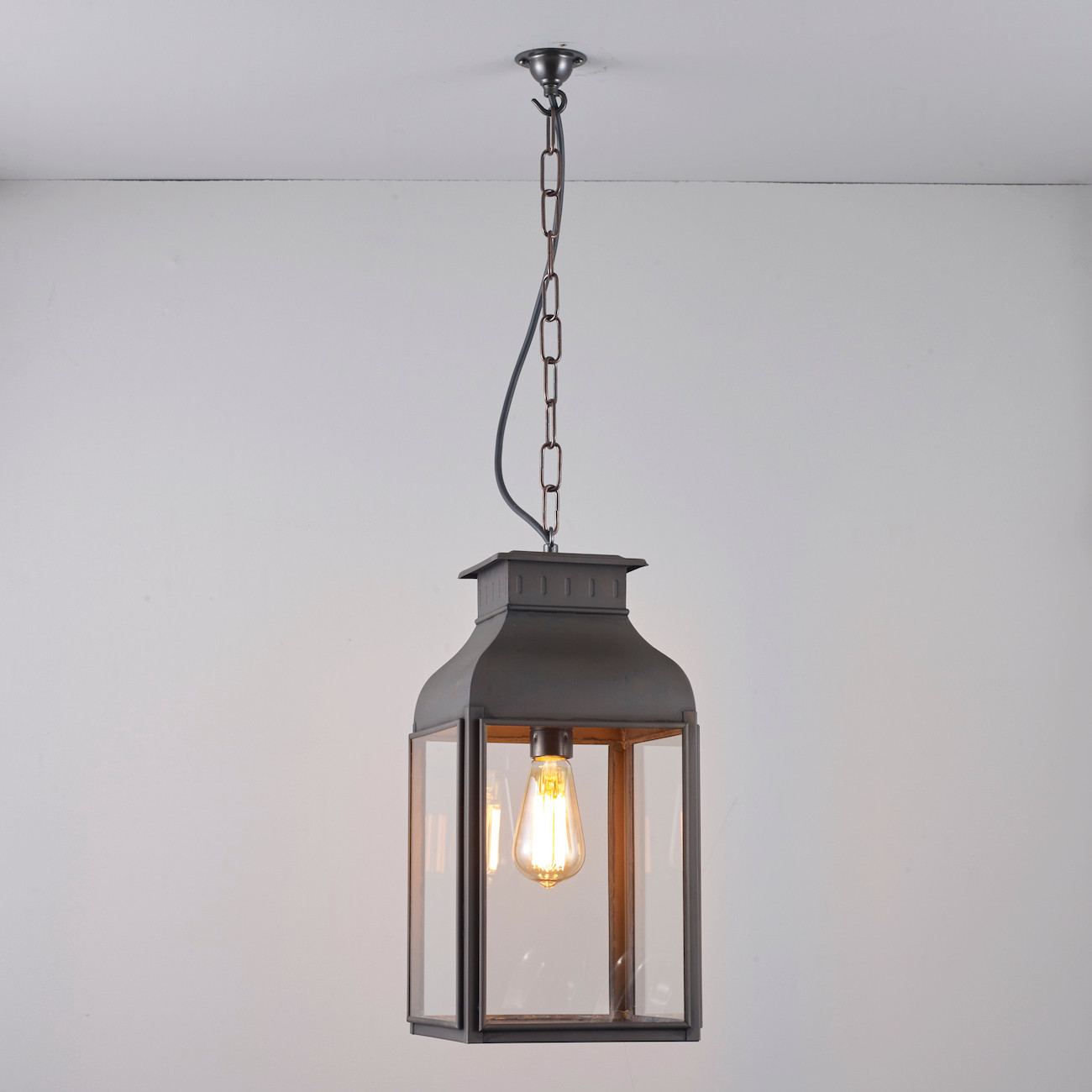 Pendant Lantern in Brass 0277