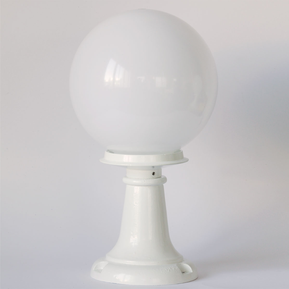 Classic Garden Globe Light PADWA 01.02.05 Classic Garden Globe Light PADWA 01.02.05