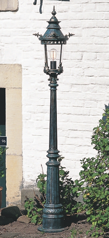 Extraordinary Wrought Iron Post Light AL 6597.6592 Extraordinary Wrought Iron Post Light AL 6597.6592