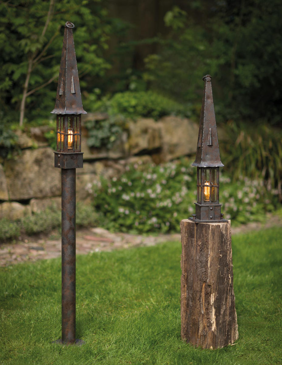 Mediaeval Wrought Iron Garden Light AL 6842 / 6843
