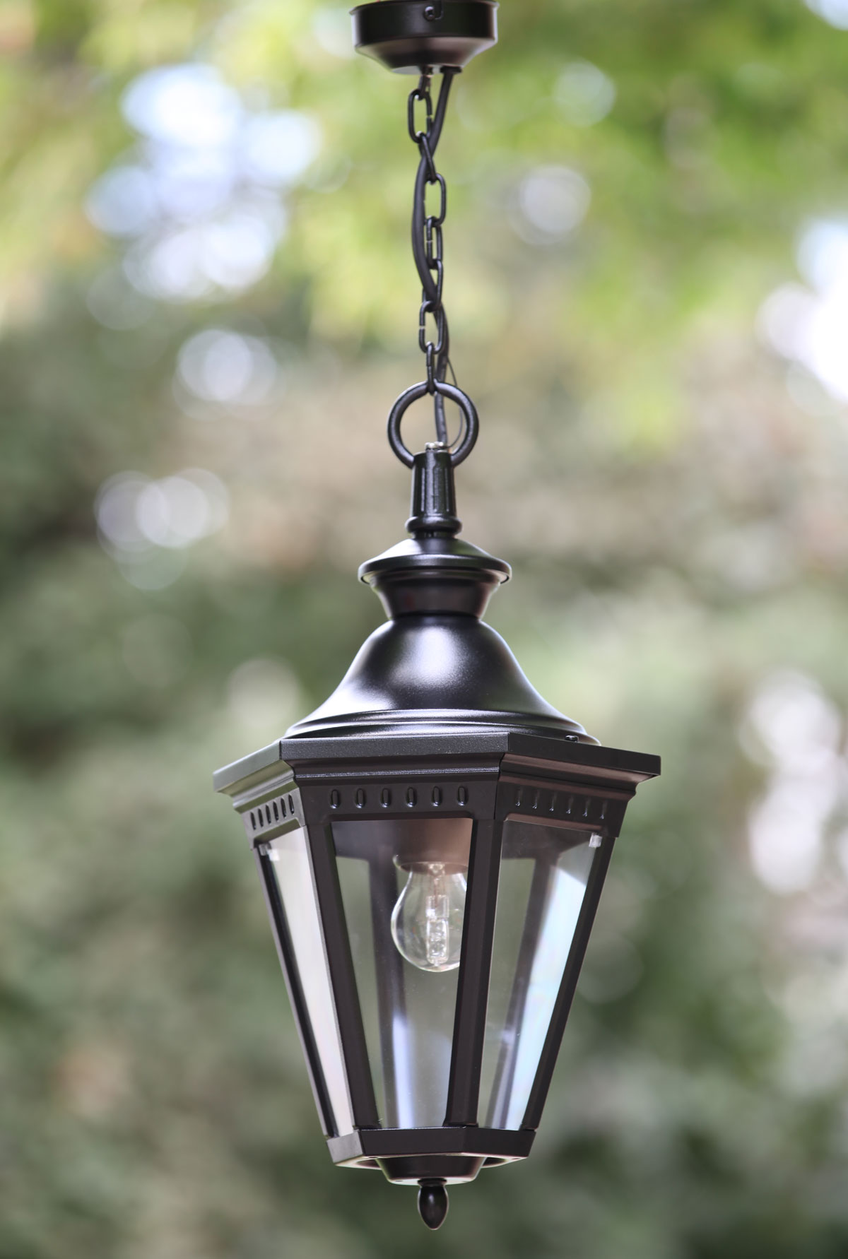 Traditional French Suspension Light Victoria