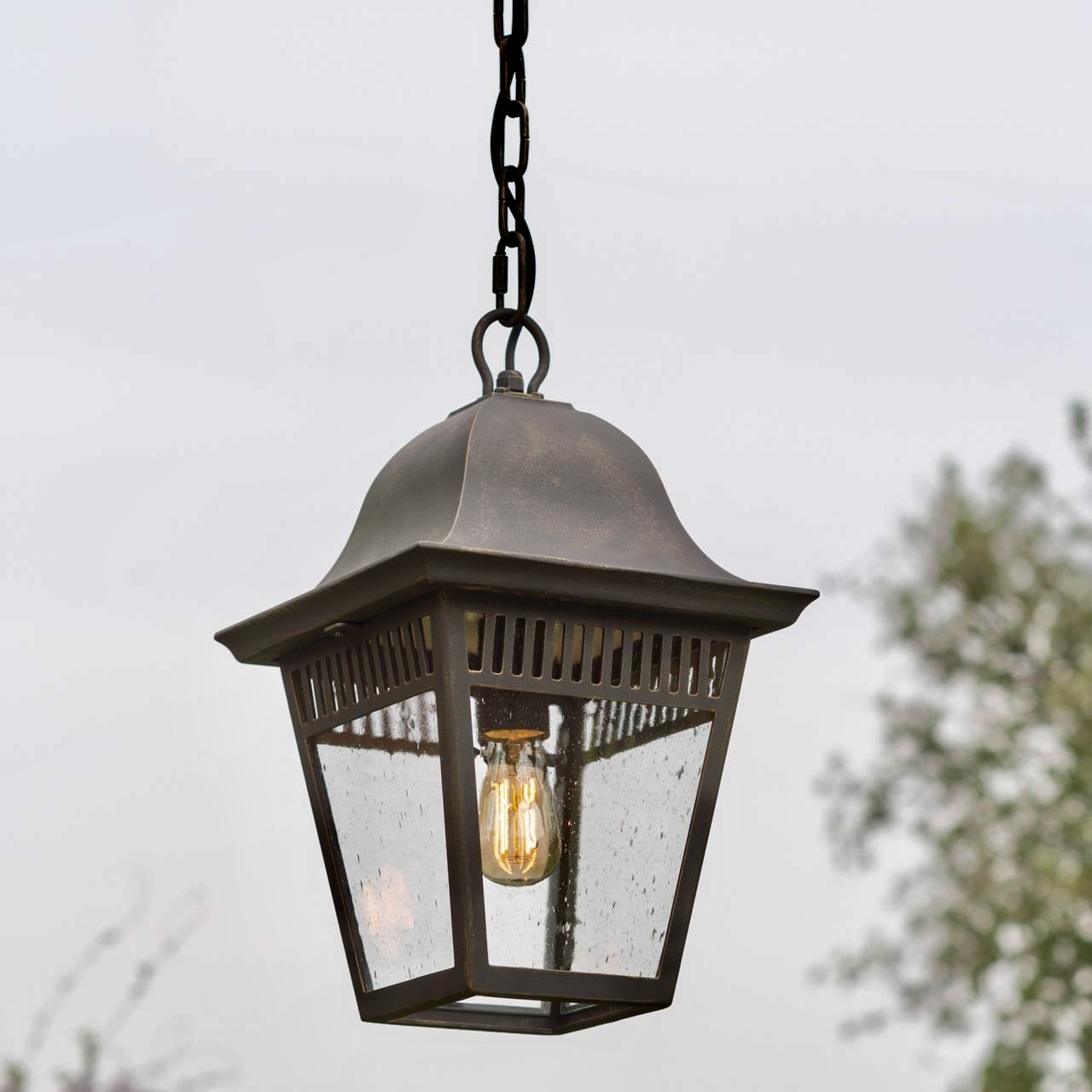Classic Wrought Iron Pendant Light with Closed Top HL 2629