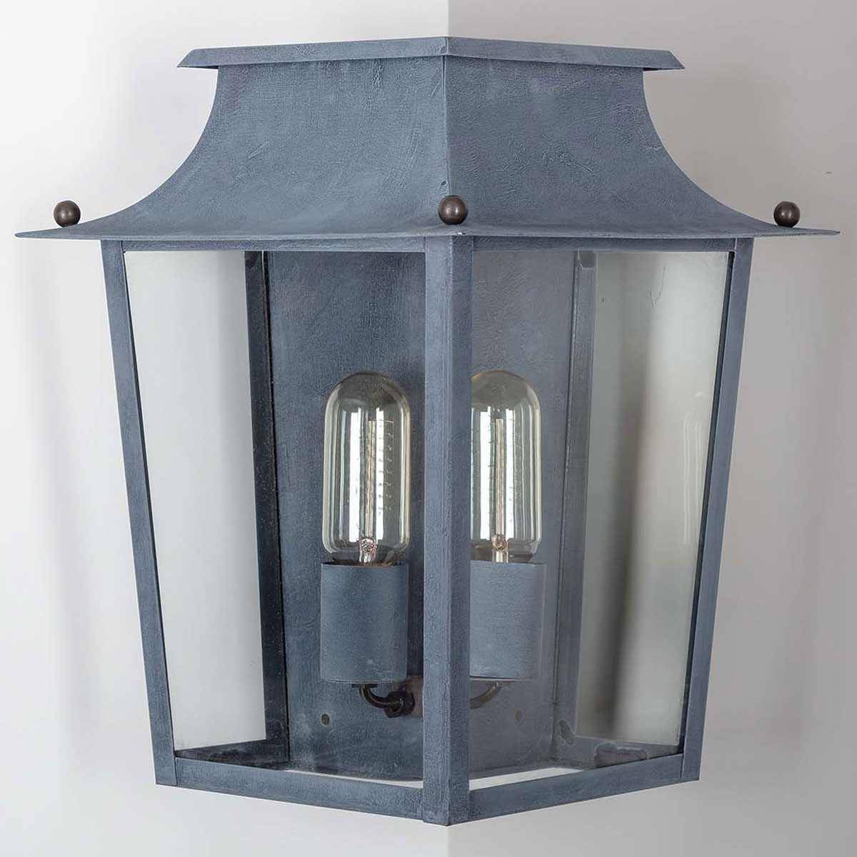 French Corner Wall Lantern Passy GM French Corner Wall Lantern Passy GM