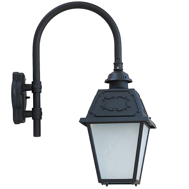 Traditional wall lantern for Outdoors