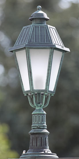 Six Sided Garden Light With Small Base