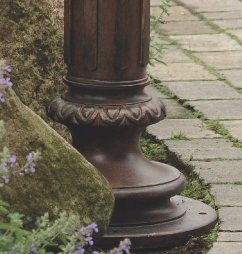 Bild 4: Detailansicht Sockel Deutsche Pollerleuchte aus Schmiedeeisen AL 6600: Detailansicht Sockel