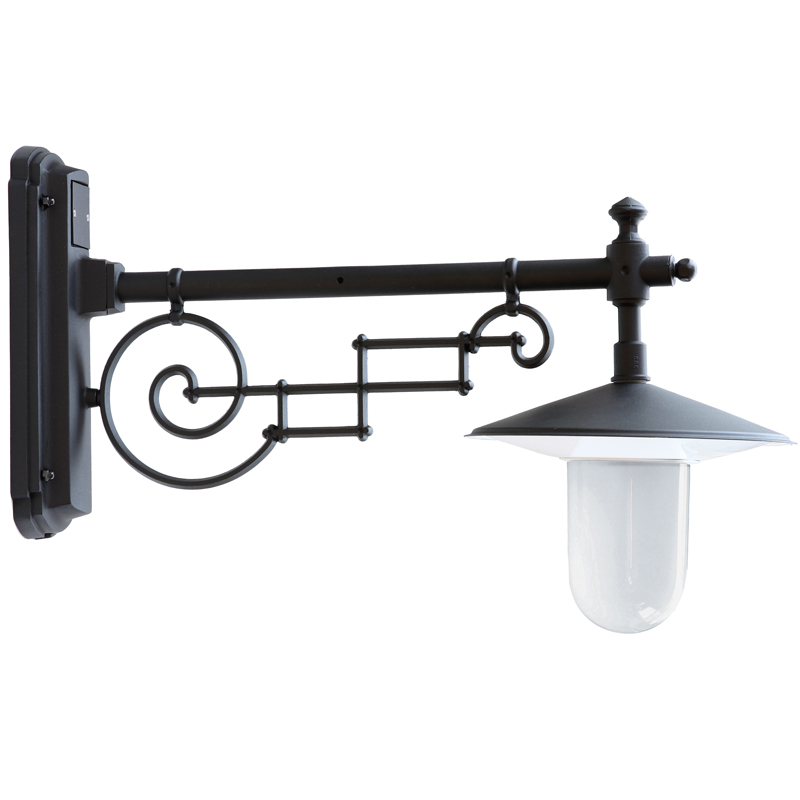 Historical outdoor light with long wall arm