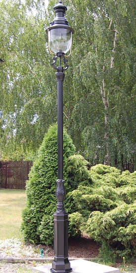 Street light with Hamburg Lantern 32 S2K.L