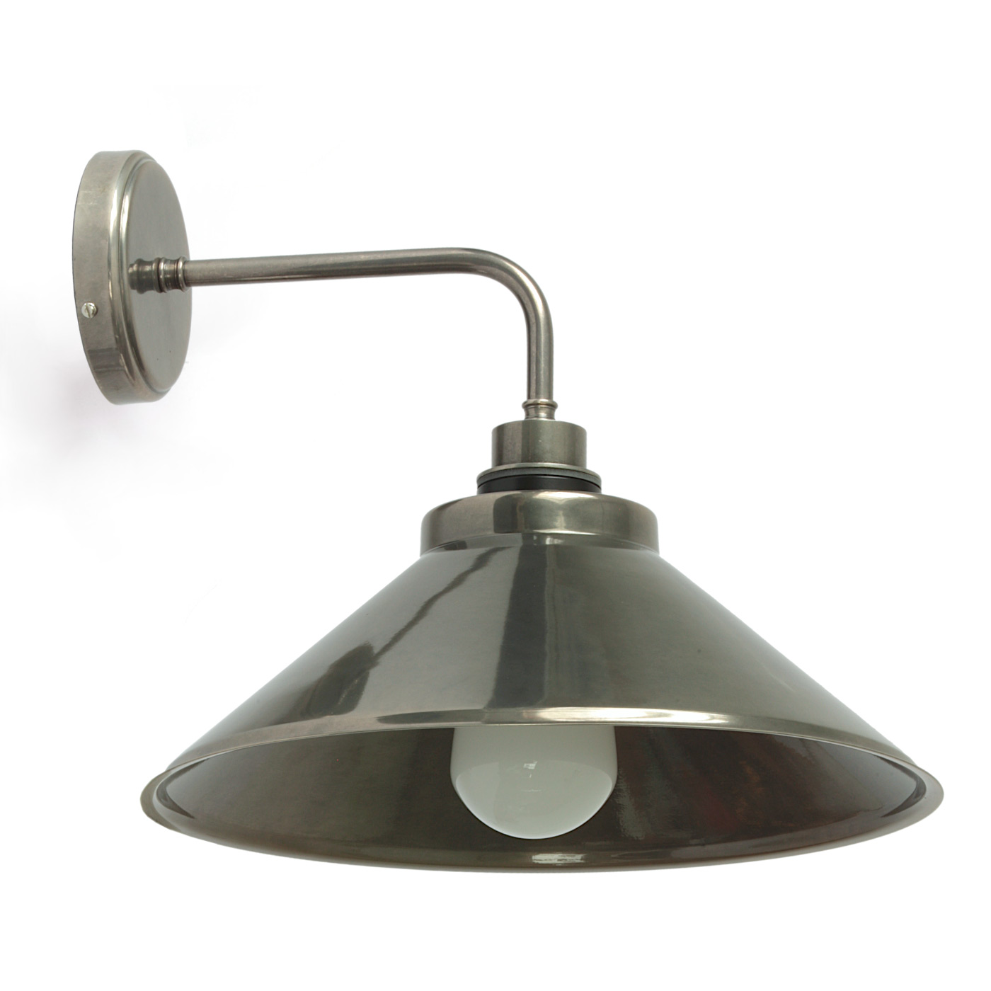 Messing-Wandleuchte Neris aus Irland Messing-Wandleuchte Neris aus Irland