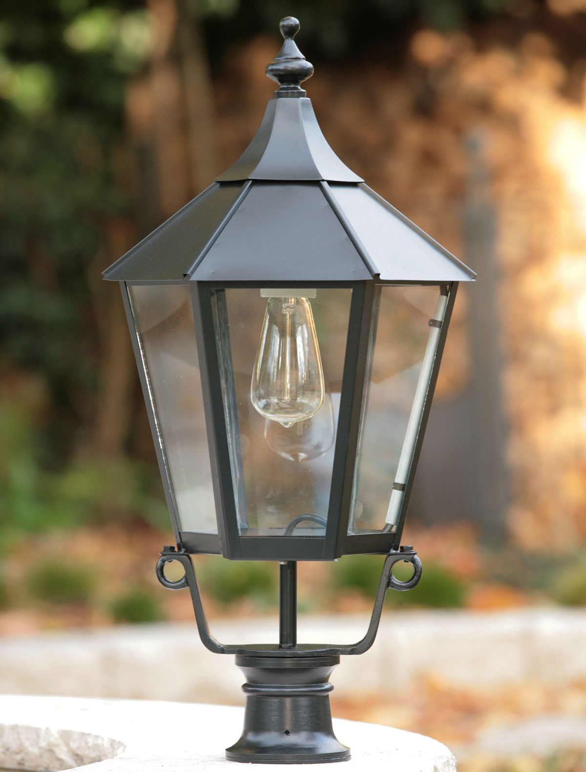 Classic Berlin Garden Lantern A 59-1 with Pedestal SO 85