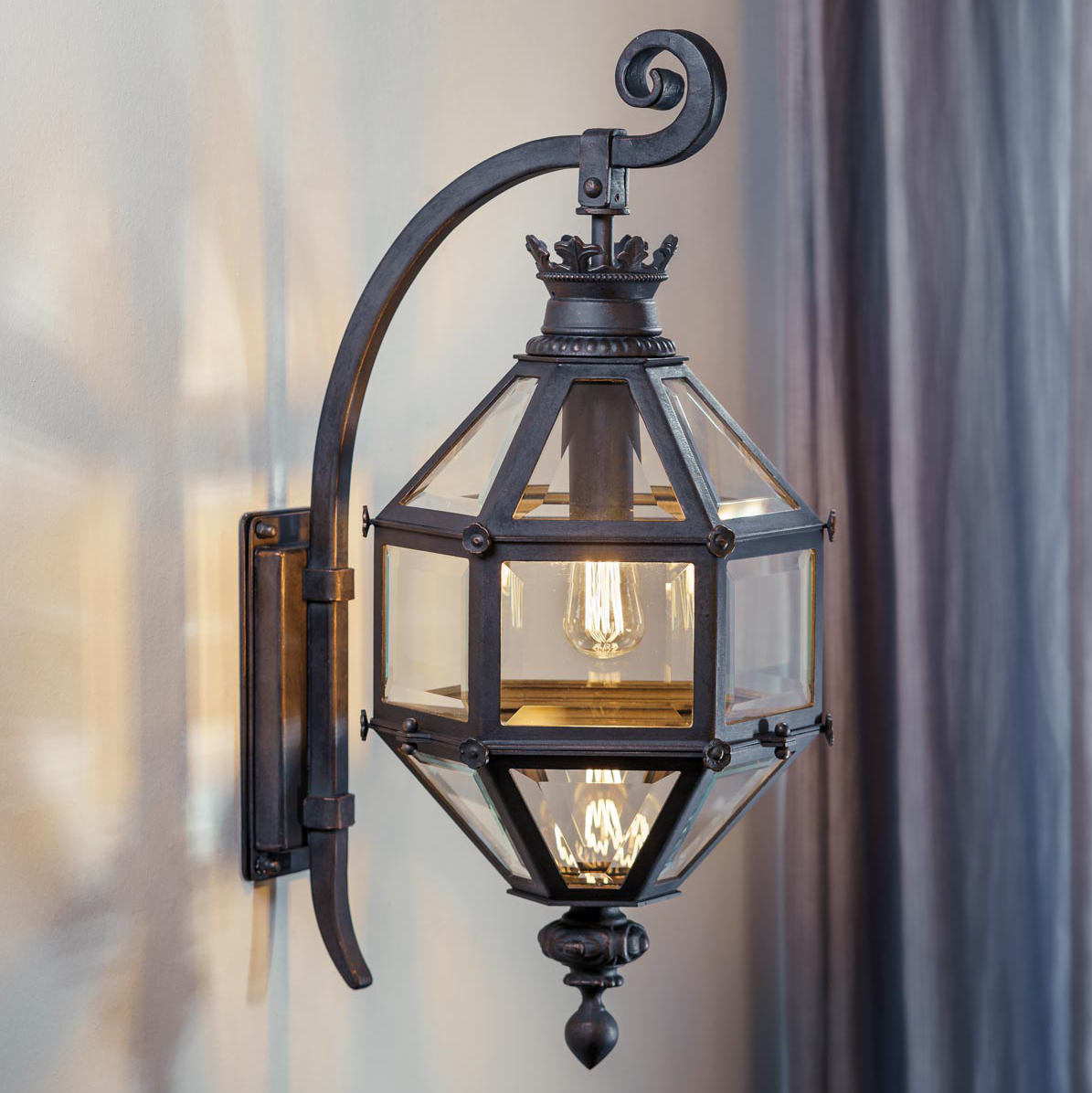 Exclusive hexagonal wall lantern with crown decor WL 3724 Exclusive hexagonal wall lantern with crown decor WL 3724