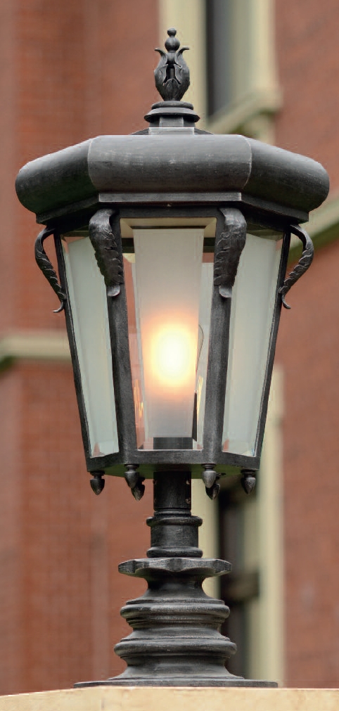 Fine Wrought Iron Pedestal Lamp AL 6781