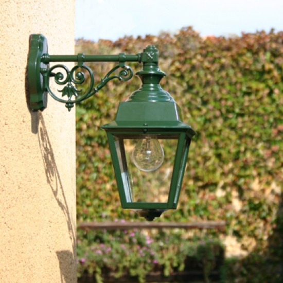 Bild 9: Kleine Wandleuchte Chenonceau mit nostalgischem Wandarm, Englischgrün, nach unten gerichtet Kleine Außen-Wandleuchte Chenonceau mit nostalgischem Wandarm: Kleine Wandleuchte Chenonceau mit nostalgischem Wandarm, Englischgrün, nach unten gerichtet