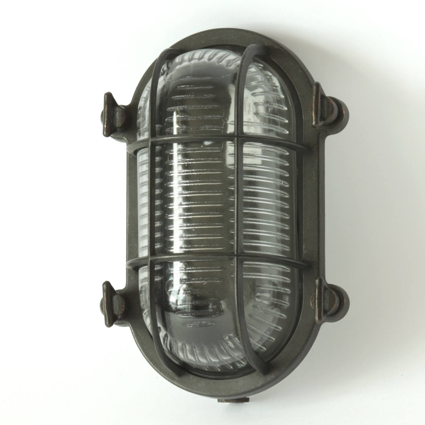 Fig. 2: Messing schwarz patiniert Industrial outdoor wall light with butterfly nuts: Messing schwarz patiniert
