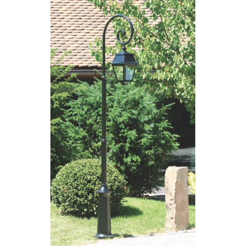 Post Light Avenue 2 With Crozier Post Light Avenue 2 With Crozier