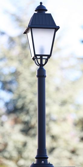 Classic Path Light with Lantern