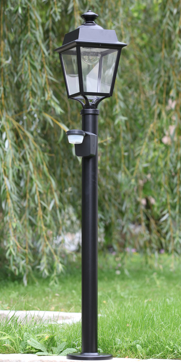 Historical Garden Light with Motion Sensor Place des Vosges 1