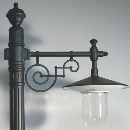 Italian Lamp Post with Shade