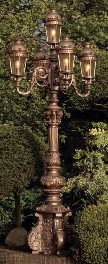 German Historical Pedestal Light Al 6879 German Historical Pedestal Light Al 6879