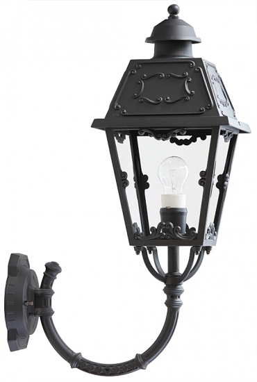 Klassische Außenlampe mit Ornamenten Klassische Außenlampe mit Ornamenten