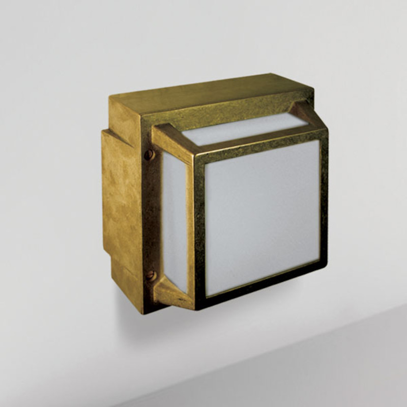 Brass Wall Light Varius 7