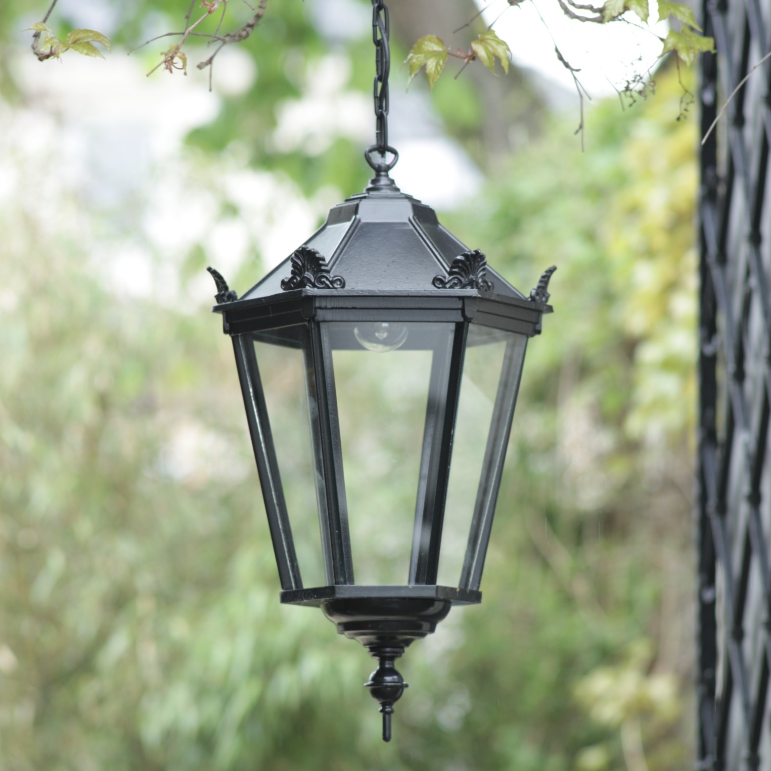 Silesian Pendant Lantern 72.73Z: Große Pendelleuchte mit Schinkel-Laterne 72Z (kleines Modell), schwarz, Klarglas