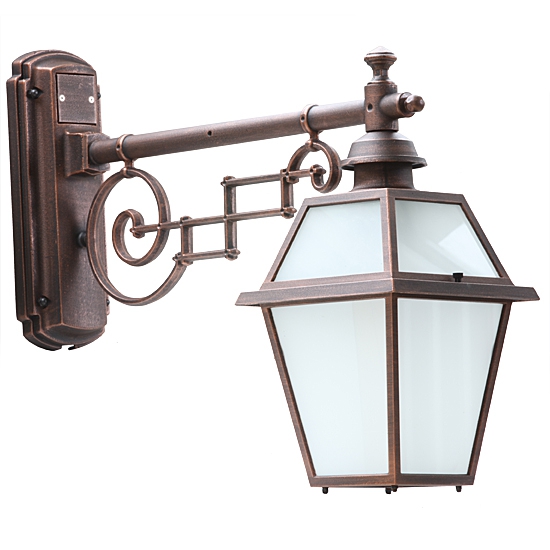 Wandlaterne mit langem Ausleger Wandlaterne mit langem Ausleger