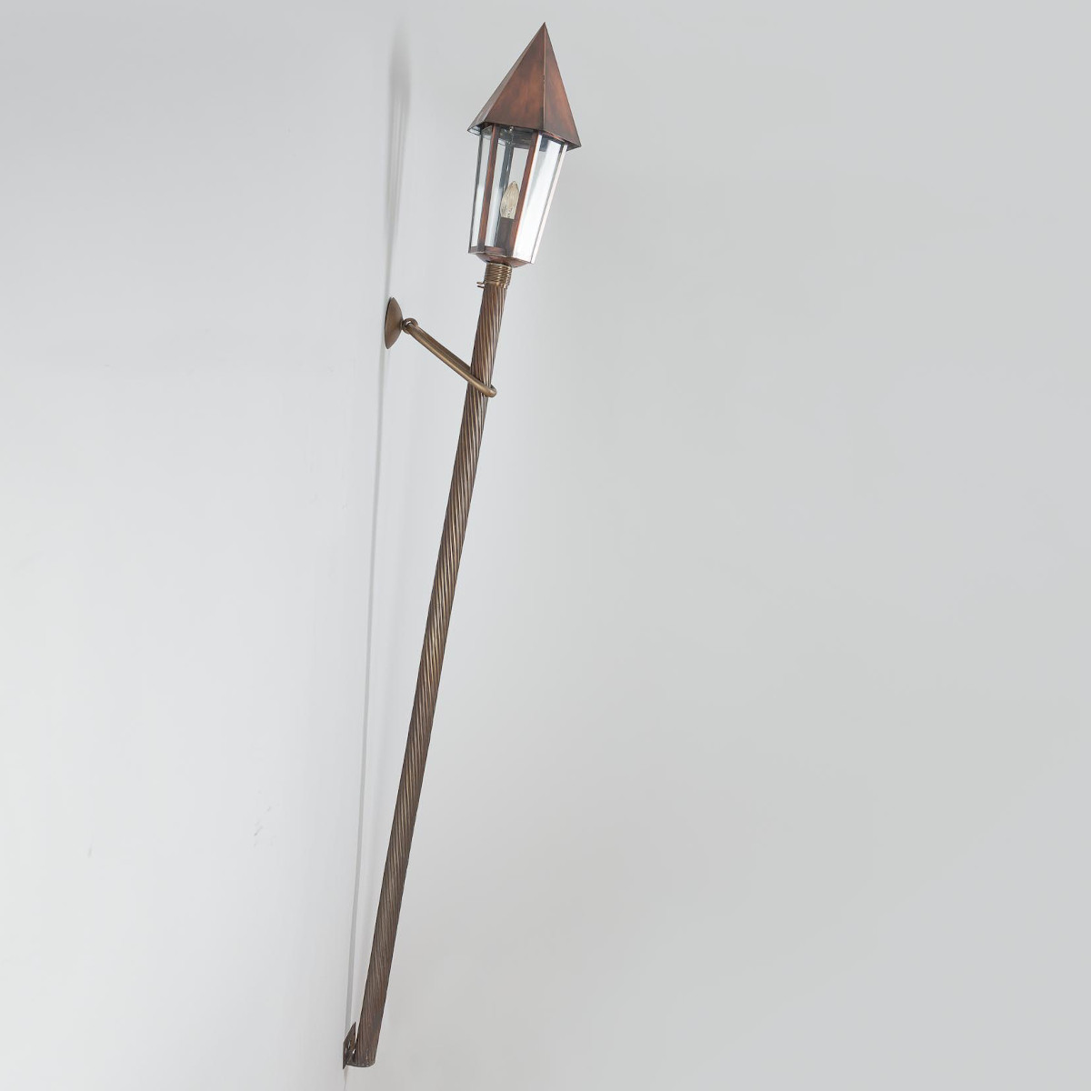 Large wall torch made of brass (height 190 cm)