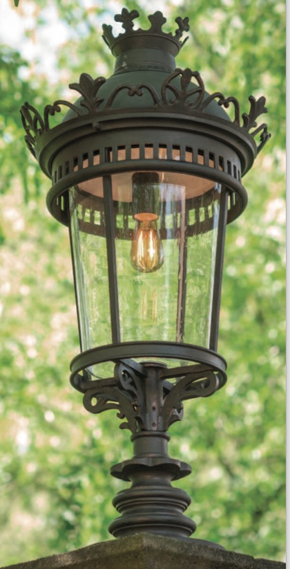 Iron Pedestal Light with Rounded Glass AL 6562