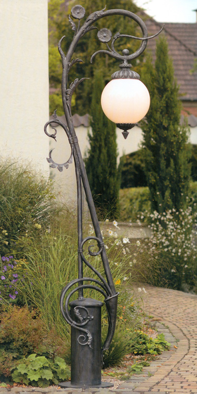 Art Nouveau Wrought Iron Post Light AL 6647 Art Nouveau Wrought Iron Post Light AL 6647