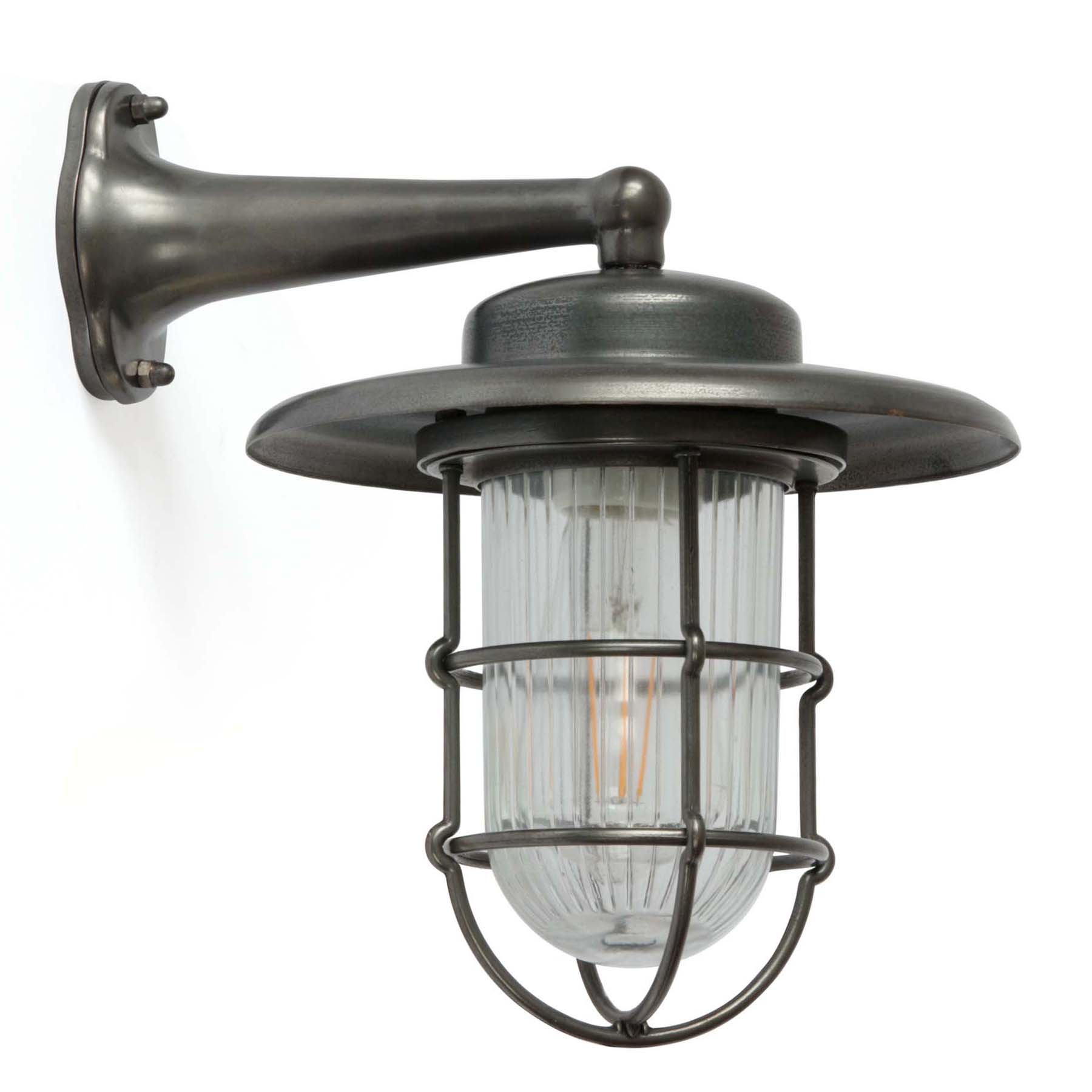 Outdoor brass wall light N° 753 with protective glass