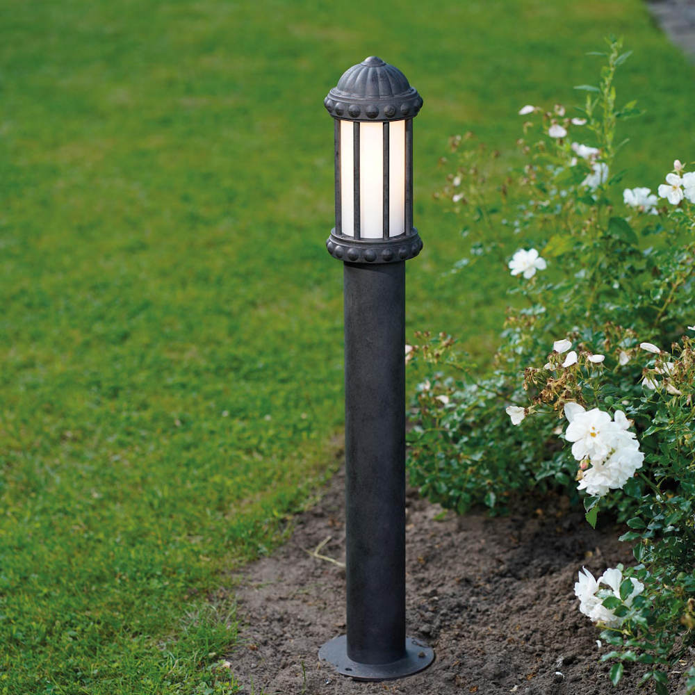 Wrought Iron Garden Light / Bollard Light with Opal Gas AL 6907