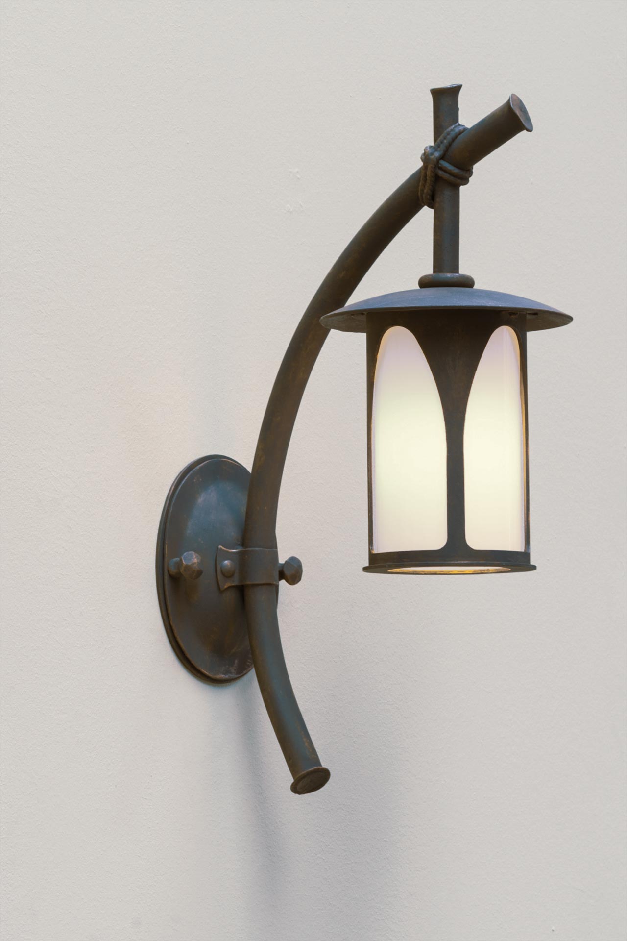 Japanisch anmutende Wandlaterne aus Schmiedeeisen WL 3492 , Bild 3