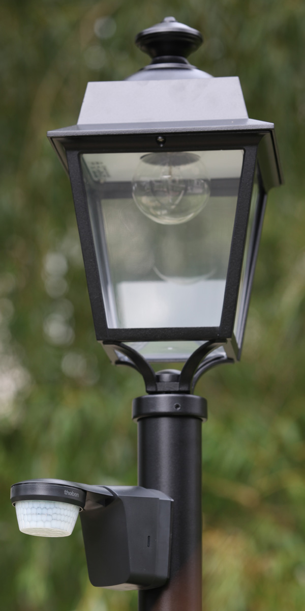 Bild 2: Detailansicht der Laterne Historische Bewegungsmelder-Wegeleuchte Place des Vosges 1: Detailansicht der Laterne