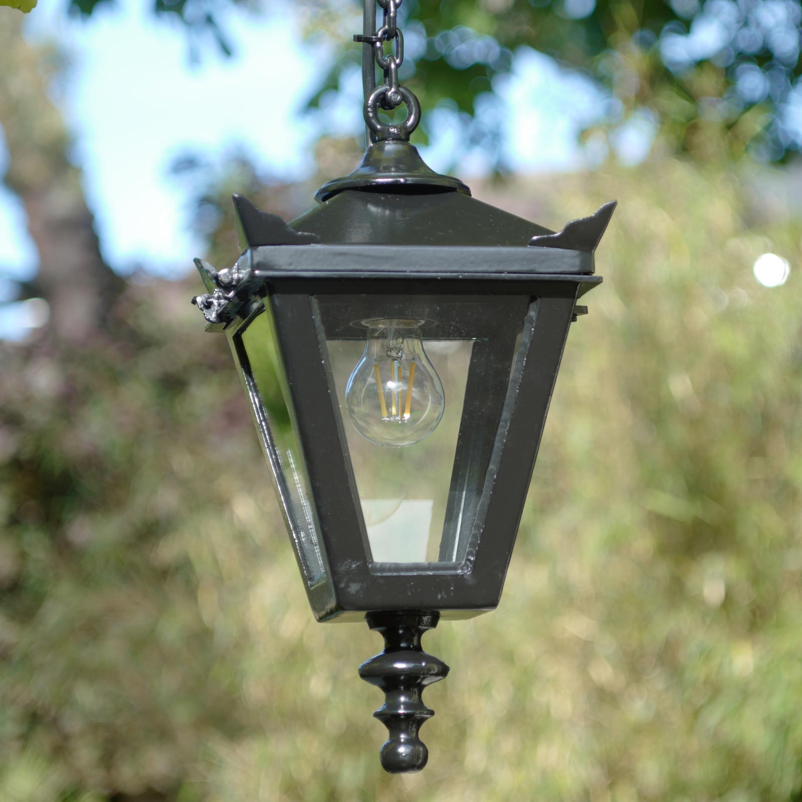 Fig. 5: Kleine Viktorianische Hängelaterne in schwarz Small Victorian Hanging Lantern: Kleine Viktorianische Hängelaterne in schwarz